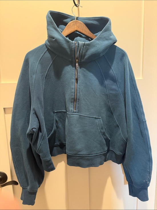lululemon athletica Sweaters - Lululemon scuba crop